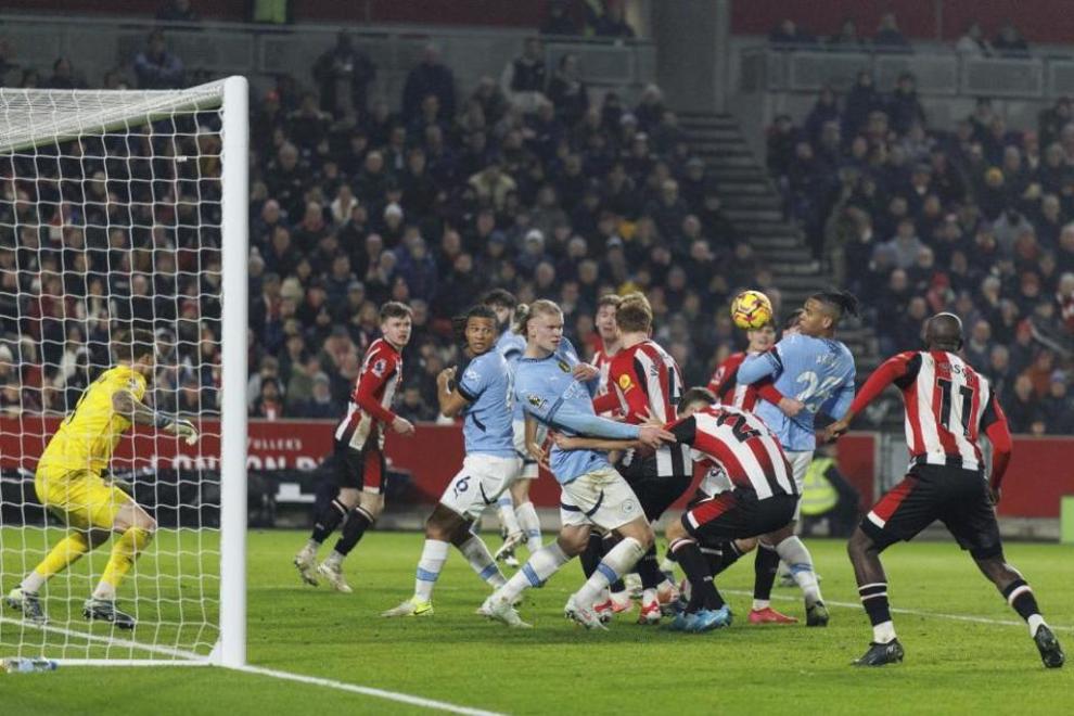 曼联客场大败，冲击前列愈发困难