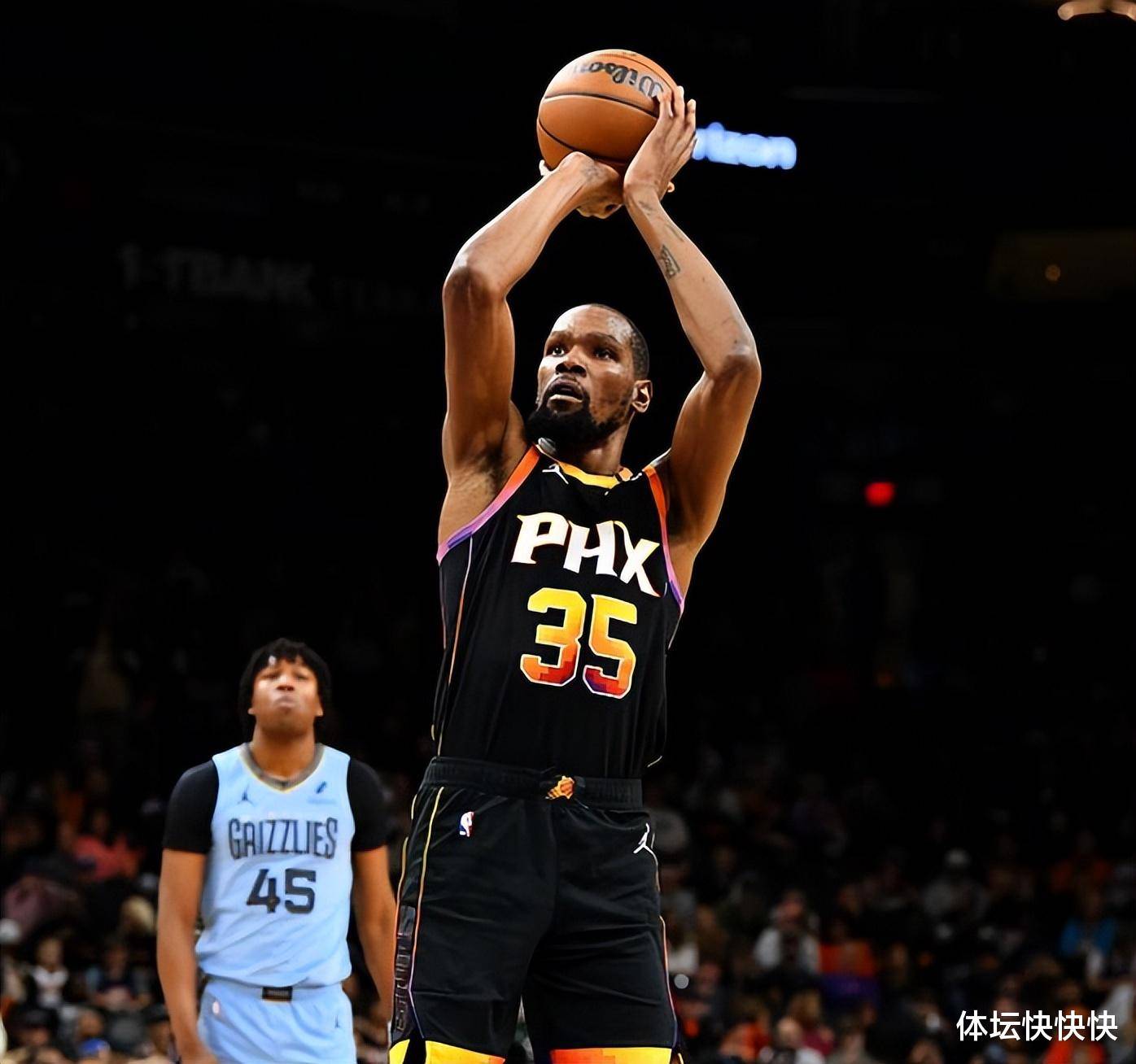 西蒙斯险胜杜兰特，球队未来可期关键表现点燃全场！