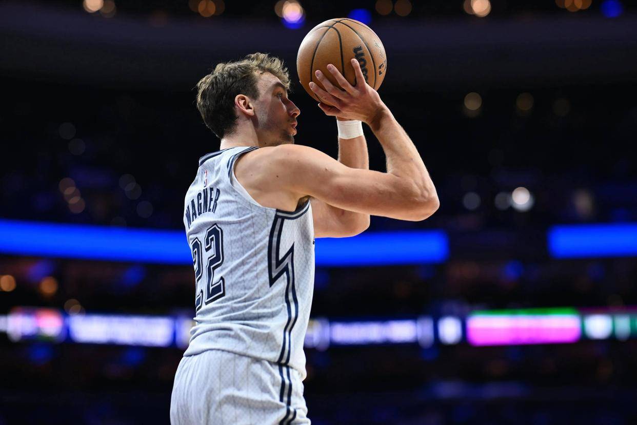 包含巴特勒连续三场比赛得分超过关键助攻，TES挑战极限！的词条