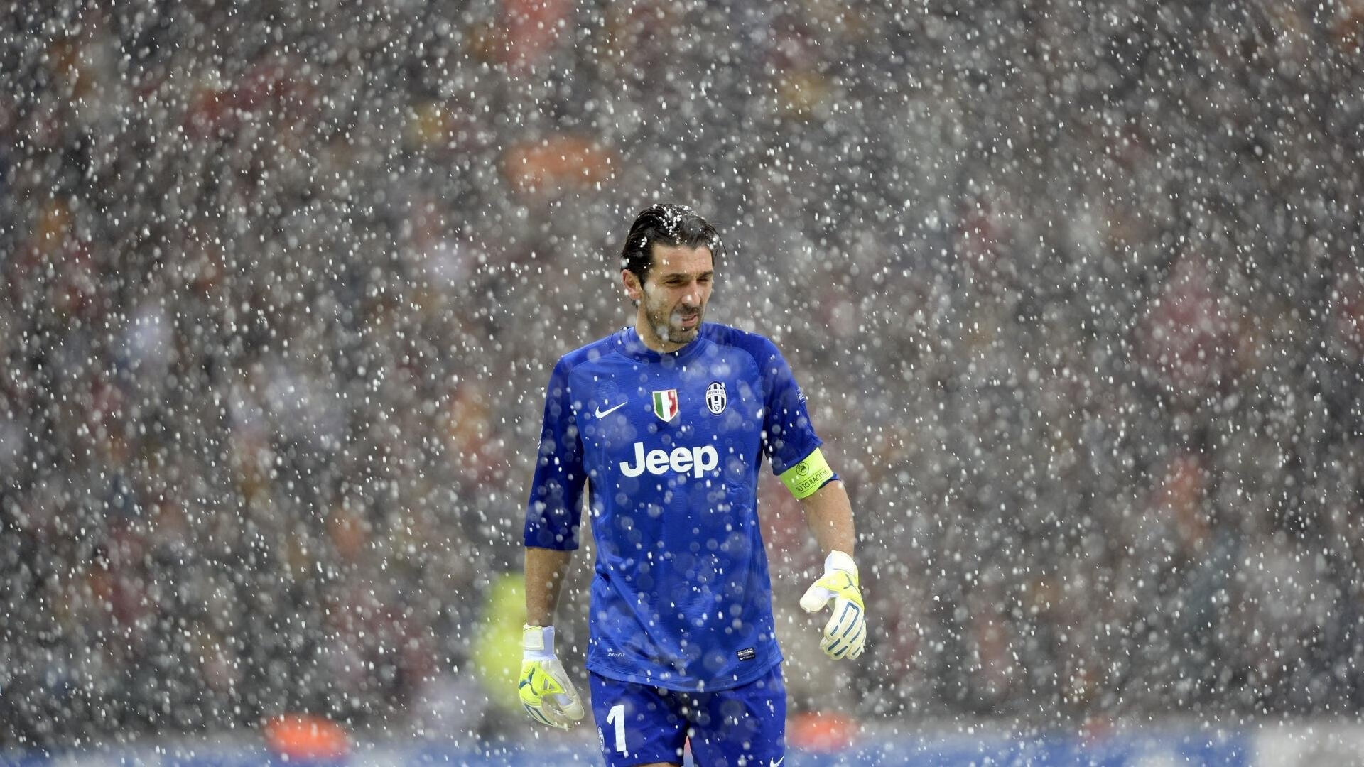 梅西连续五场比赛得分超过出色发挥,快船不断突破!上演精彩一战